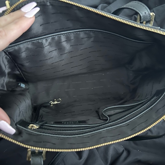 Michael Kors Charlotte Large Top Zip Top Black Tote and wallet. - Picture 7 of 11
